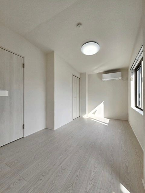 b’CASA池袋WESTの居間・リビング