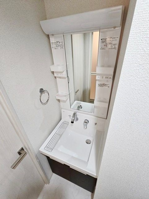 b’CASA池袋WESTの洗面所