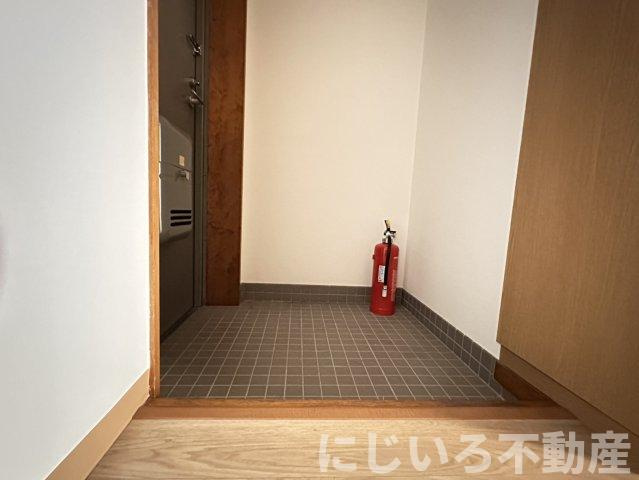 橘アパートの玄関