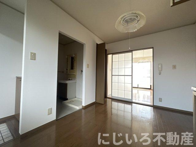セジュール阿南の居間・リビング