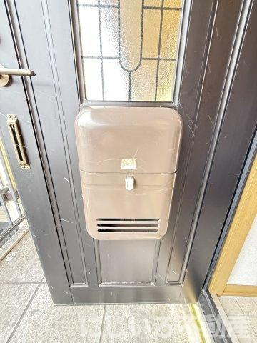 グローバルハイツAの玄関