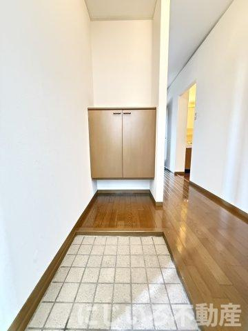 グローバルハイツAの玄関