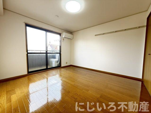 グローバルハイツAの居間・リビング