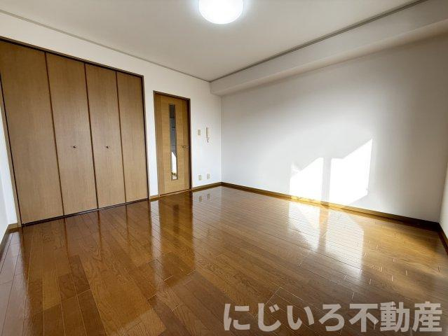 グローバルハイツAの居間・リビング