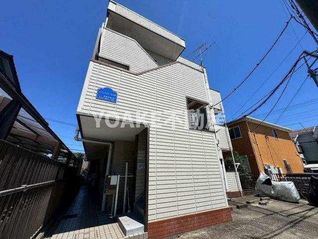 メゾンファミール大和のエントランス