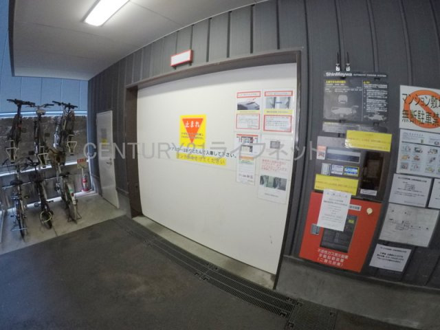 【駐車場】 | アーバンフラッツ江坂