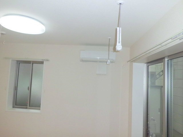 コンフォート　コートのその他|雨の日も安心　室内物干フック