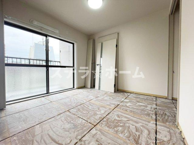新森小路コーポの洋室|使い勝手のいい洋室です