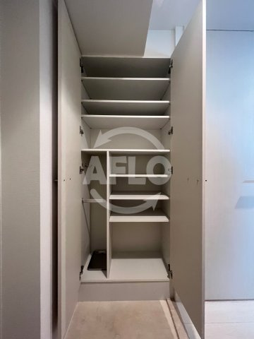 エスリード心斎橋LUXUEの収納|エスリード心斎橋LUXUE　シューズクローゼット