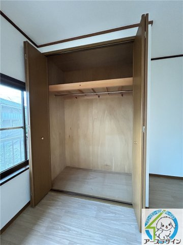 鳥羽倉庫付戸建の収納