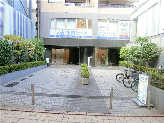 ガーデンホーム大森のエントランス