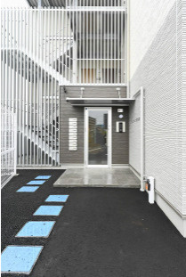 Y’sスクエア梅満町【キャッシュバック対象物件】のエントランス|※同建設会社の写真となります
