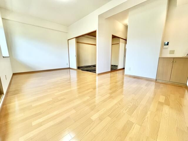 菊田参番館の居間・リビング