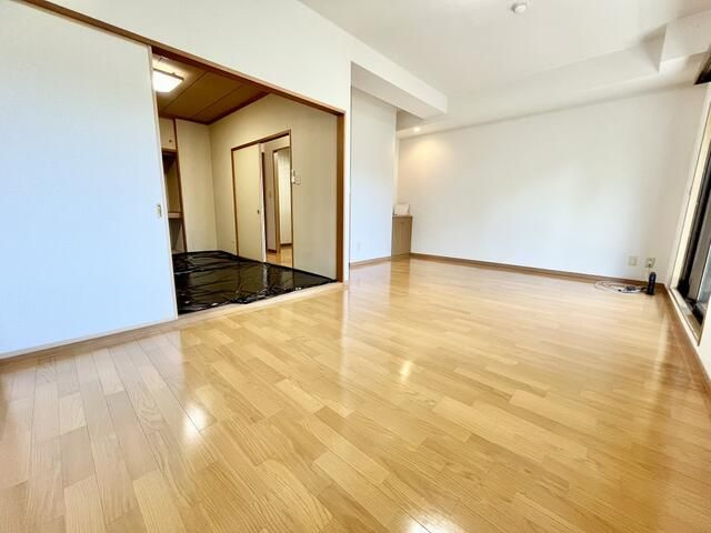 菊田参番館の内装