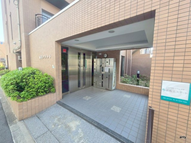 加島フラット　仲介手数料無料のエントランス