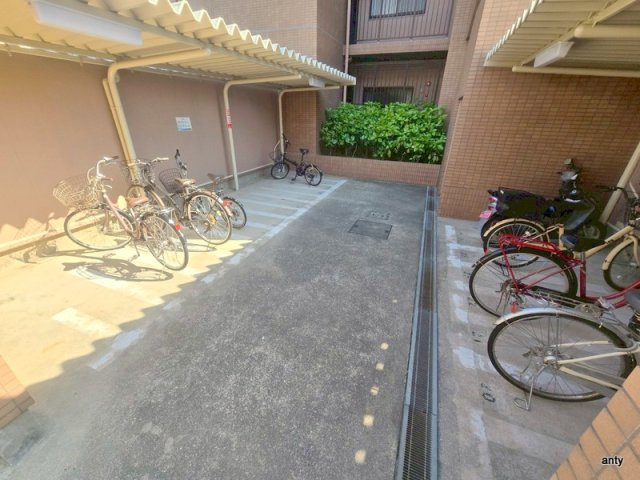加島フラット　仲介手数料無料の駐車場
