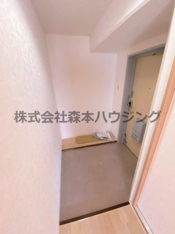 【玄関】 | 　楽友コーポ3号館 | ゆったりとした玄関です