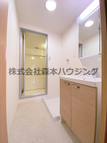 【洗面所】 | 　楽友コーポ3号館 | スペースが確保できる洗面所です