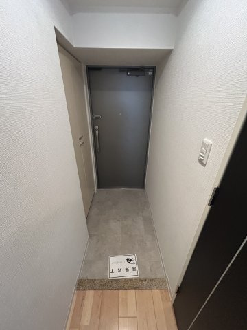 淀川ウエストタワーの玄関