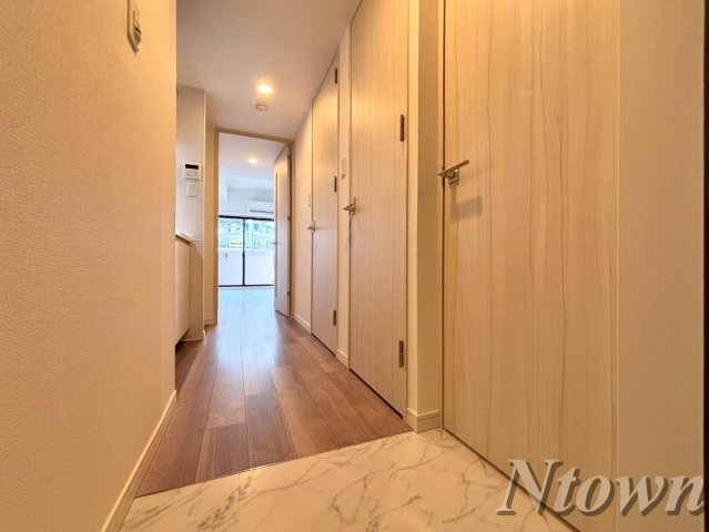 【玄関】 | S-RESIDENCE志賀本通North | 毎日通る玄関はこちらです