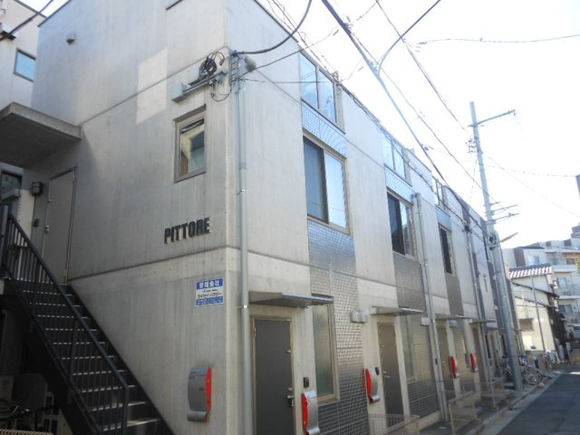 ピットーレ