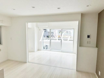 【居間・リビング】 | 駒込千成オリエントコート | 洋室のお部屋です。