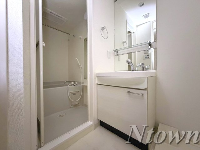 【洗面所】 | プレサンス久屋大通セントラルパーク | 忙しい朝には欠かせない洗面所です