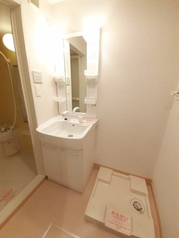 グランツ　コートの洗面所|コンパクトで使いやすい洗面所