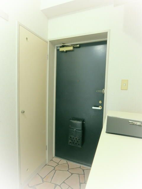 ニューパティオ鵠沼の玄関
