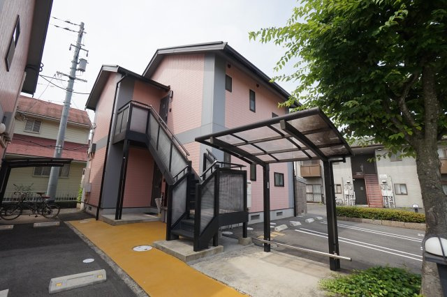 ラッキータウン庭瀬G棟の外観|外観です