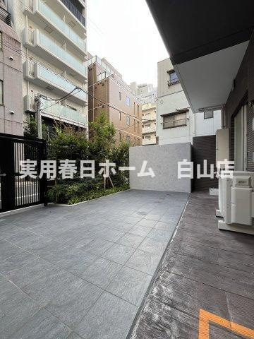 【バルコニー】