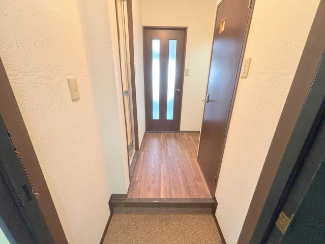 ベルエトワールKの玄関