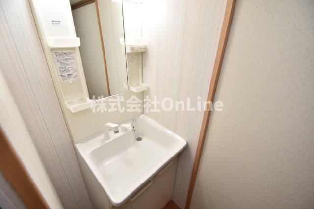 寺前町テラスハウスの洗面所