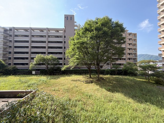 グリーンマンション神松寺ナチュレ参番館の中庭|☆安心してお子さんを遊ばすことができます。