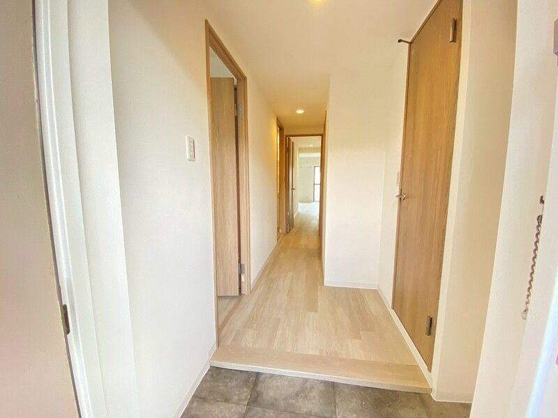 芦屋市清水町の賃貸マンションの玄関