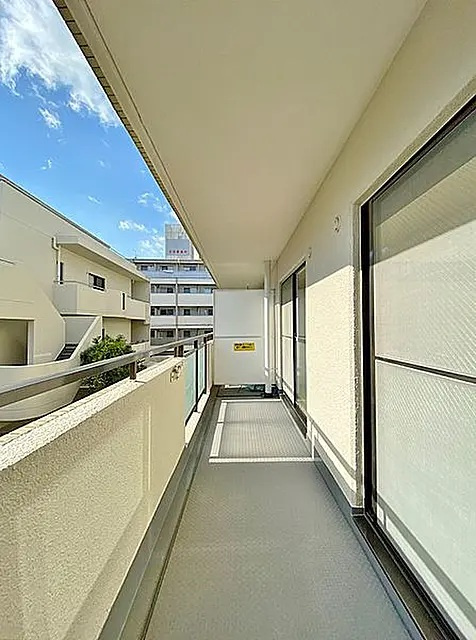 芦屋市清水町の賃貸マンションのバルコニー