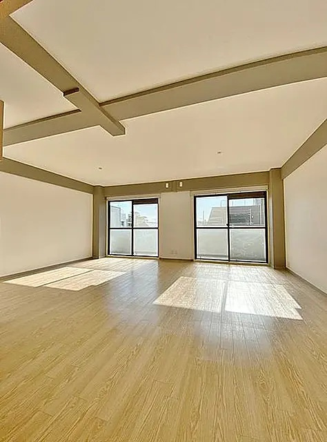 芦屋市清水町の賃貸マンションの居間・リビング