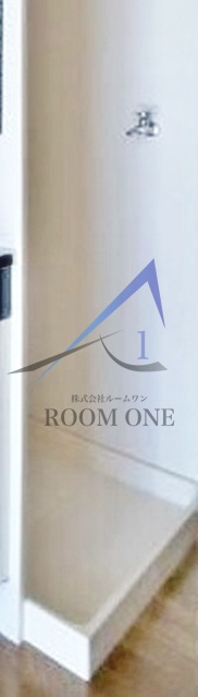 グランドール百瀬の設備|洗濯機置場です。