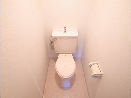 神戸市灘区高羽町５丁目の賃貸マンションのトイレ