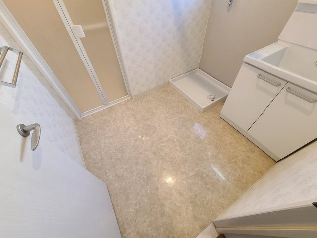芦屋市大原町の賃貸マンションの洗面所