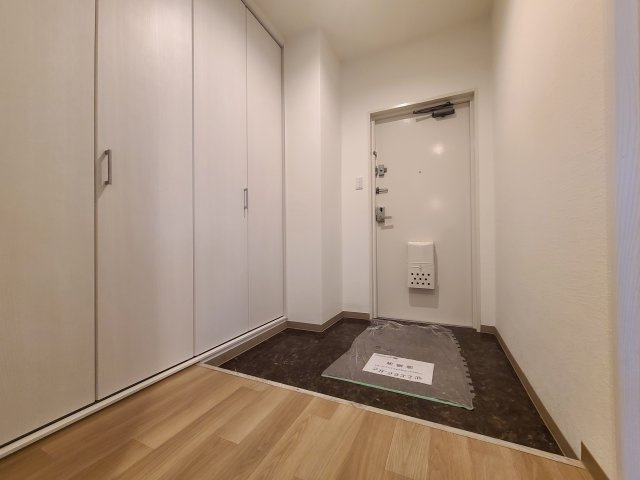 芦屋市大原町の賃貸マンションの玄関