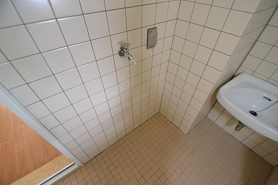 神戸市灘区岩屋北町４丁目の賃貸マンションの洗面所