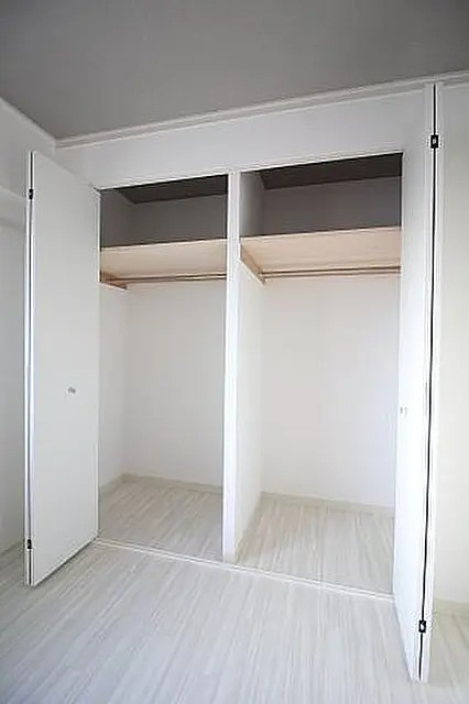 神戸市灘区弓木町５丁目の賃貸マンションの収納