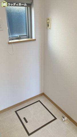 川口市北園町　中古一戸建てのランドリースペース