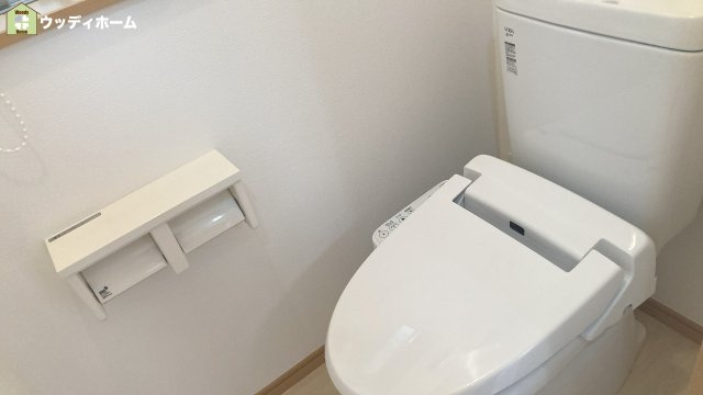 川口市北園町　中古一戸建てのトイレ