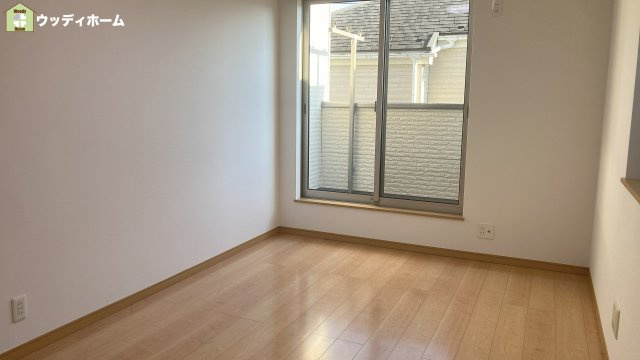 川口市北園町　中古一戸建ての寝室