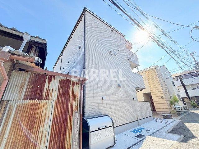ヴェルメゾン三津屋中の外観