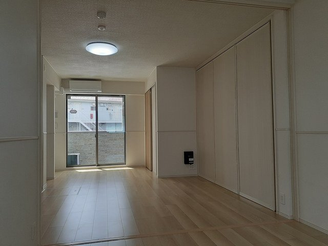 【居間・リビング】