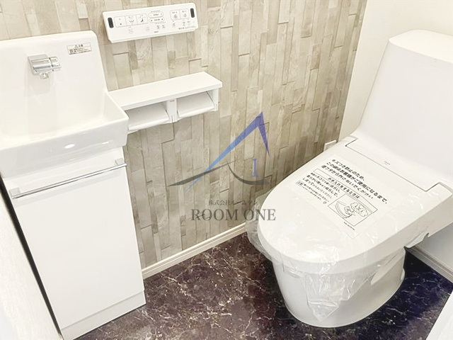 南千住戸建のトイレ|トイレです。