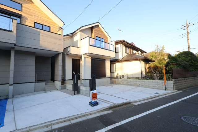 《仲介手数料無料》小金井市貫井南町３丁目1-7新築一戸建てケイアイグレイスの外観|撮影日 2026年10月7日 16:30 晴れ